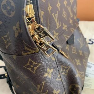 sac a dos louis vuitton palm springs mini m44873